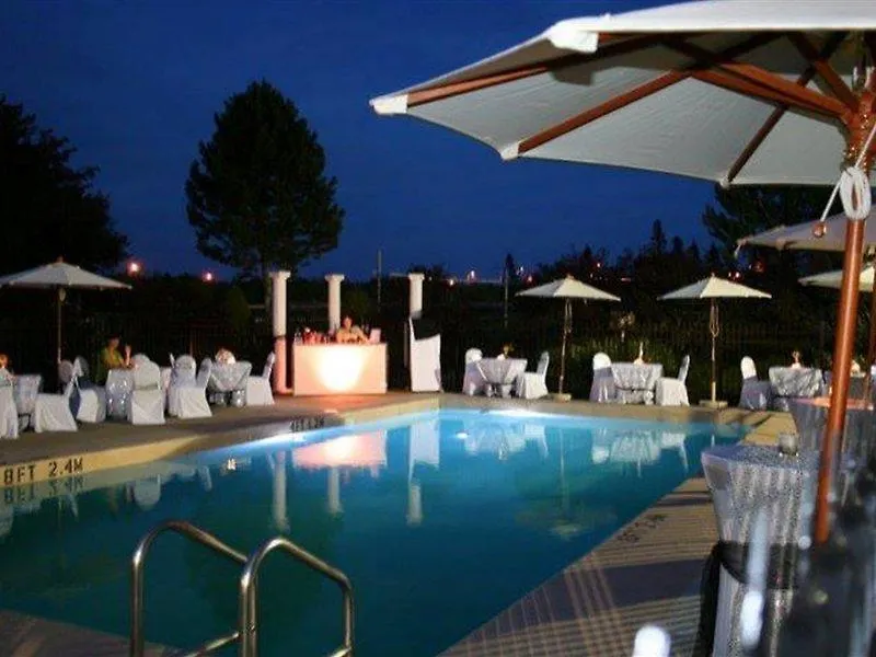 Inn Hfx Airport Hotel Enfield